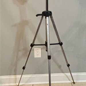 Lightweight Camera Tripod - Silver/Black
